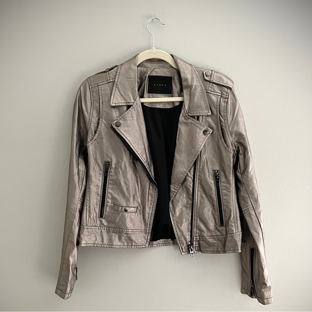 New BLANK NYC Gold Faux Leather Moto Jacket - Picture 2 of 5
